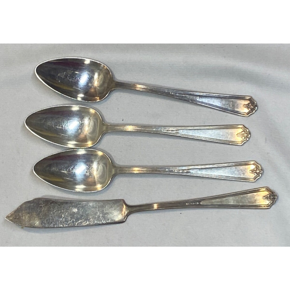 3 Gorham Silver VANITY FAIR Silverplate Teaspoons & 1 Butter Knife 1923 - Picture 1 of 7